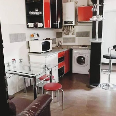 Апартаменти Біля Оперного І Форуму В Центрі إلفيف المظهر الخارجي الصورة